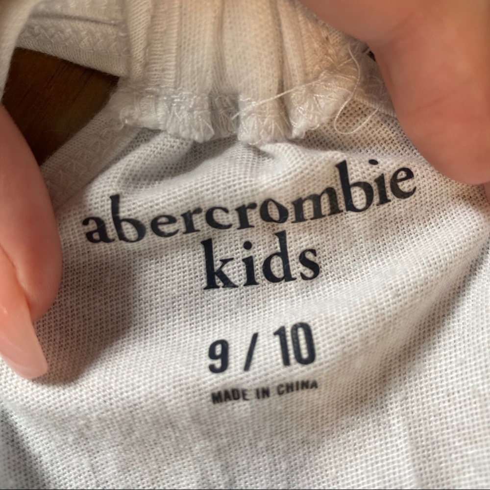 Grey Abercrombie Kids Sweater - Picture 4 of 4